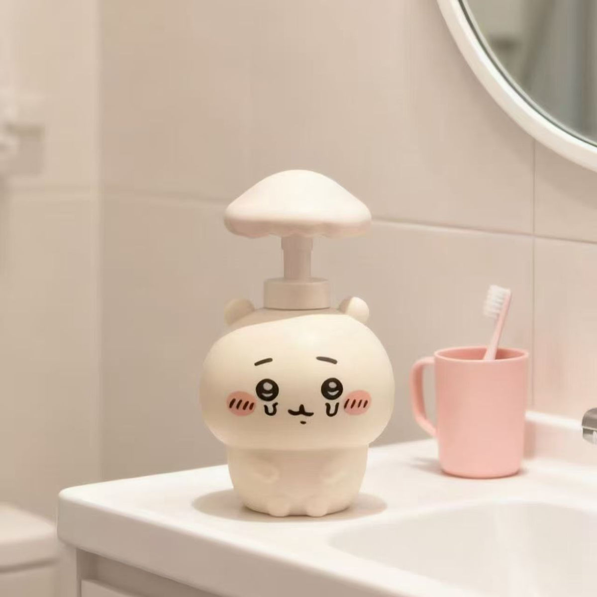 186.可愛い 泡ポンプボトル 詰め替え容器 300ml キャラクター型 マッシュルームヘッド 泡ハンドソープ用 空ボトル お風呂 洗面所 子供 ギフト