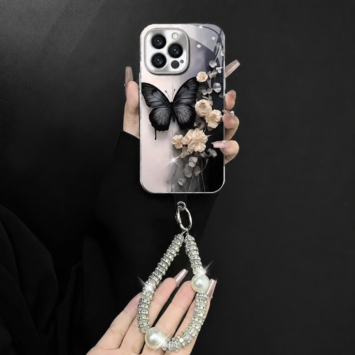 131.メッキ蝶柄スマホケース iPhone 対応　特殊機種はカスタマーサポートまでお問い合わせください
