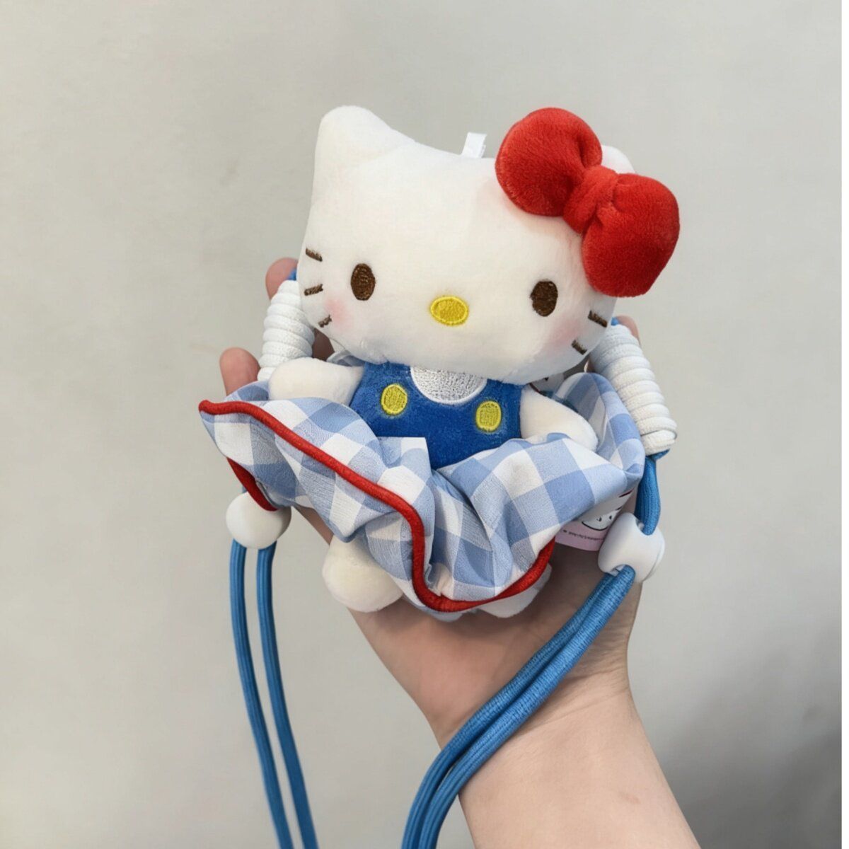 148.✨ふわふわハローキティ｜スマホクリップ付き斜め掛けストラップ